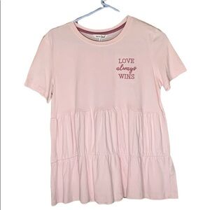 🔥🔥Bare Your Soul Tiered Pink Top “Love Always Wins” size M